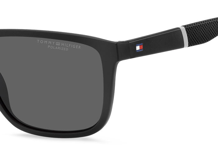 Tommy Hilfiger Sporty Retangular Sunglasses